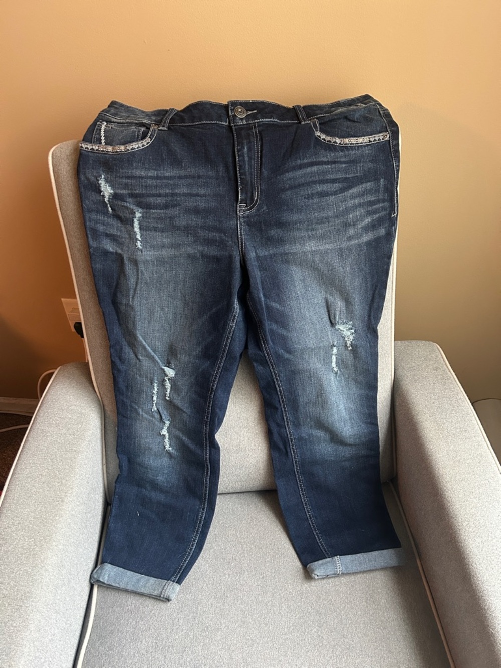 Maurice’s Cropped Jeans size 16